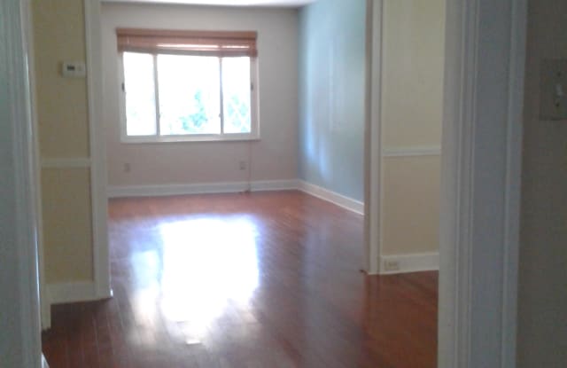 1303 Beechview Avenue Gallery 2