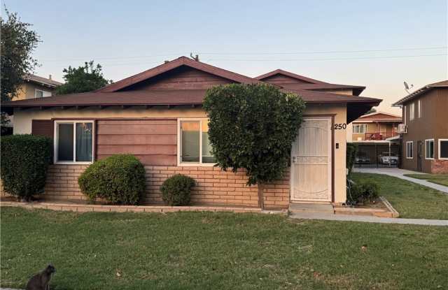 250 N Elk st photos photos
