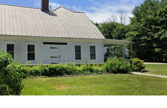 81 Oak Street Gallery 2