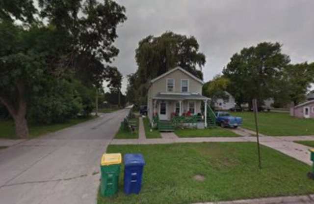 411 8th Street photos photos