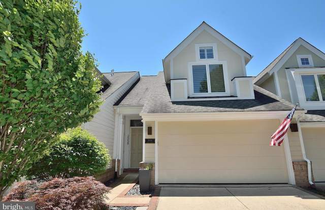 2058 BEACON HEIGHTS DR - 2058 Beacon Heights Drive, Reston, VA 20191