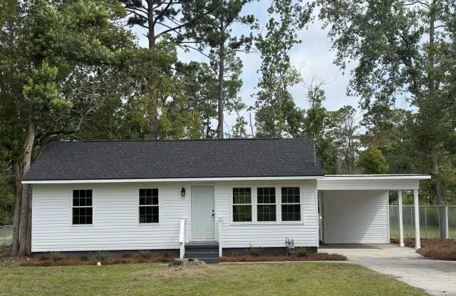 604 Pinetree Rd Gallery 1