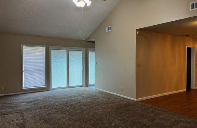 Beautiful Home in Cimarron! Gallery 4