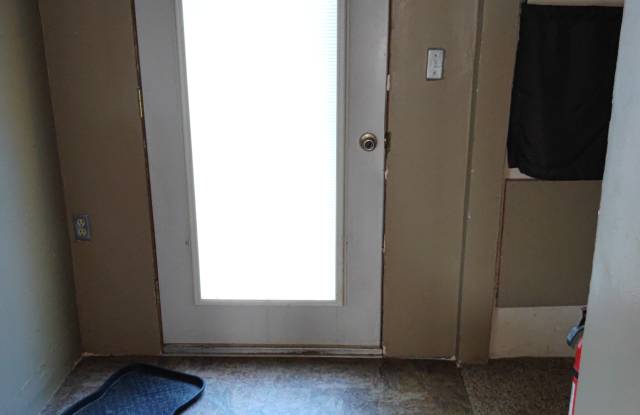 2110 W Cleveland Ave photos photos