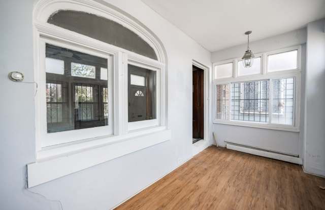 Large Four Bedroom West Philadelphia Home! Gallery 4