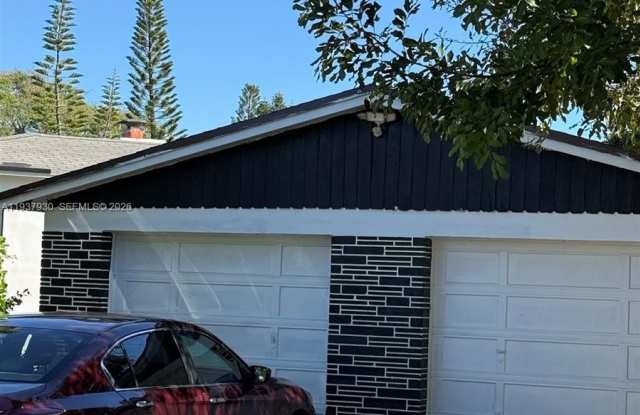 6390 Rodman St photos photos