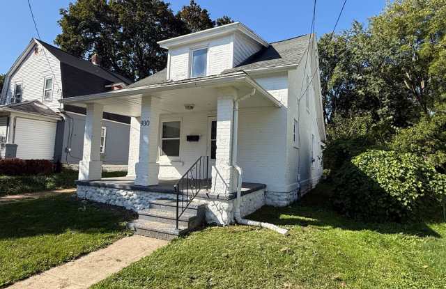 Charming 3-Bedroom Home with Recent Updates & 1-Car Garage Gallery 3