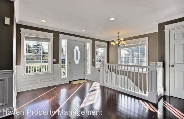 8609 34th Ave SW Gallery 4