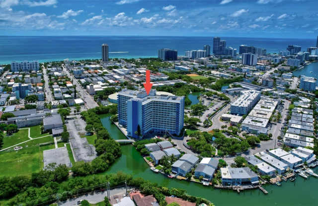 7441 Wayne Avenue photos photos