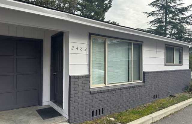 2482 Siskiyou Blvd photos photos