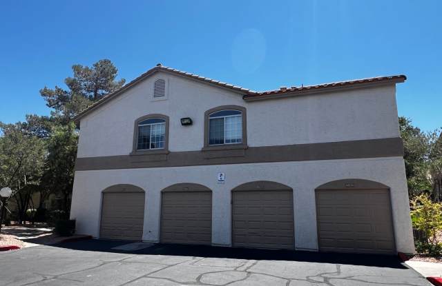 3 Bedroom Condo / One Car Garage / Gated with Community Pool photos photos
