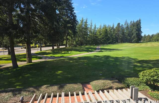 Twin Lakes life on a golf course - 4 bedroom 2.5 bathroom with 2 car garage - Move in now! photos photos