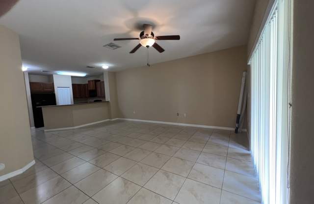 3530 NW 29th Ct Gallery 4