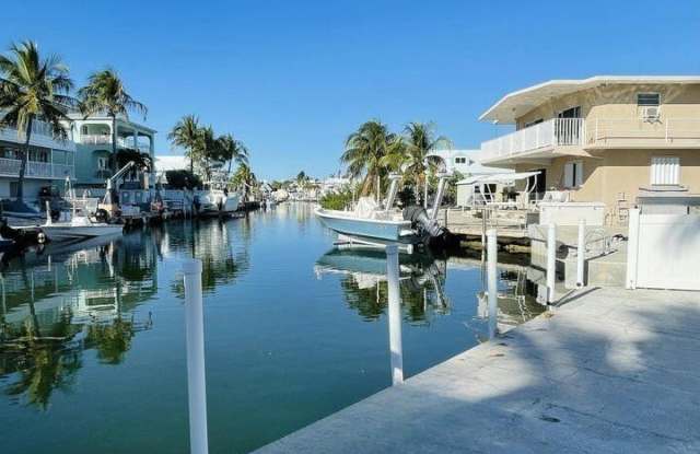 195 Gardenia Street photos photos