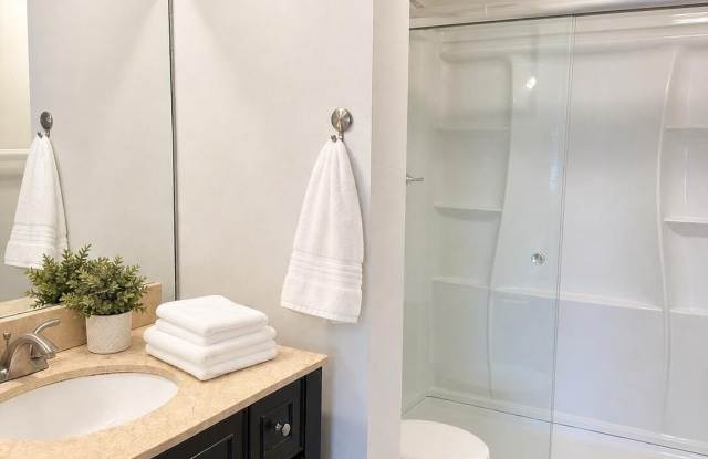 6716 Palmetto Circle S Gallery 2