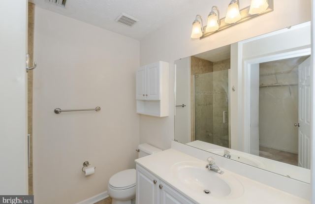 8731 CASTLEROCK Court Gallery 4
