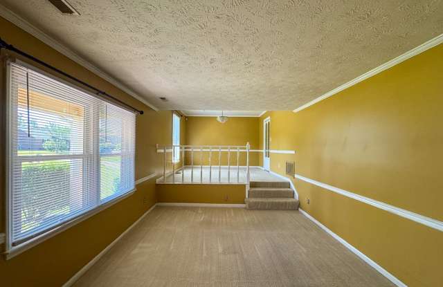 Charming 3 Bed 2.5 Bath Fayetteville Home Gallery 3