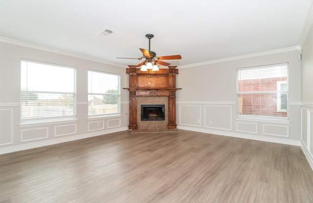 9812 Westmere Lane Gallery 4