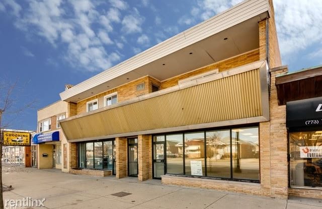 8136 S Kedzie Ave 2 - 8136 South Kedzie Avenue, Chicago, IL 60652
