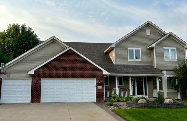 Large Lakeville Home for Lease photos photos