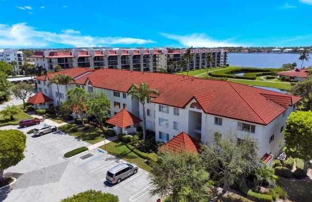 102 Half Moon Circle - 102 Half Moon Circle, Hypoluxo, FL 33462