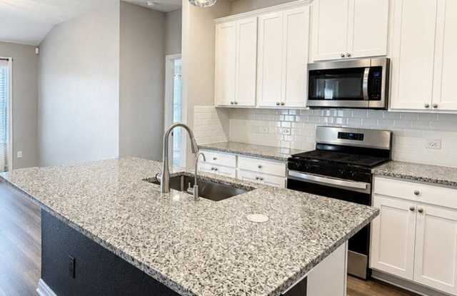 6410 Comanche Moon Gallery 3