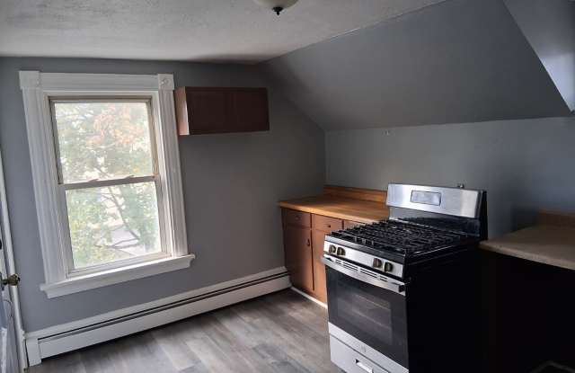 143 Edgewood Street - 3 Gallery 3
