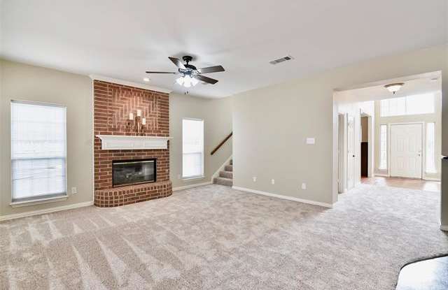 2415 Red Maple Court Gallery 4