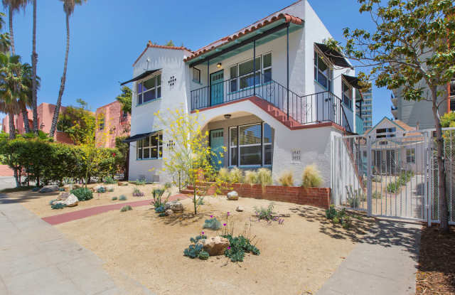 Classic California MODERNIZED- renovated 2 bedroom in great setting (ground floor) photos photos