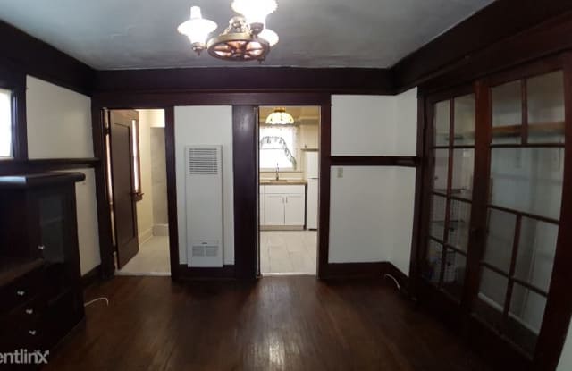4129 Sunset Drive 1/2 Gallery 4