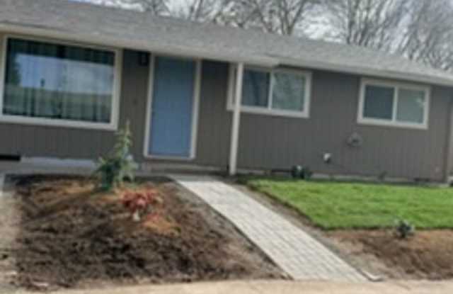 Beautifully Remodeled 4-Bedroom Home Backing to Park – Desirable Keizer Neighborhood photos photos