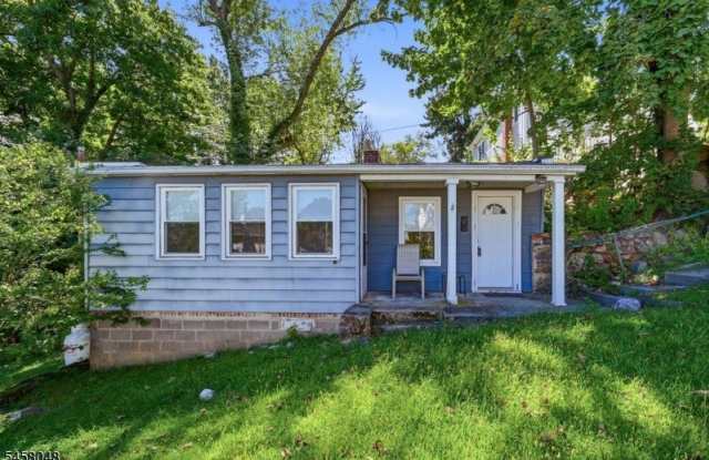 319 William St photos photos