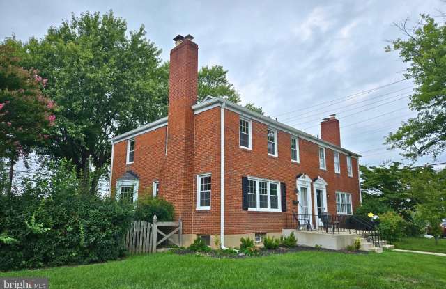 8624 DRUMWOOD Road Gallery 2