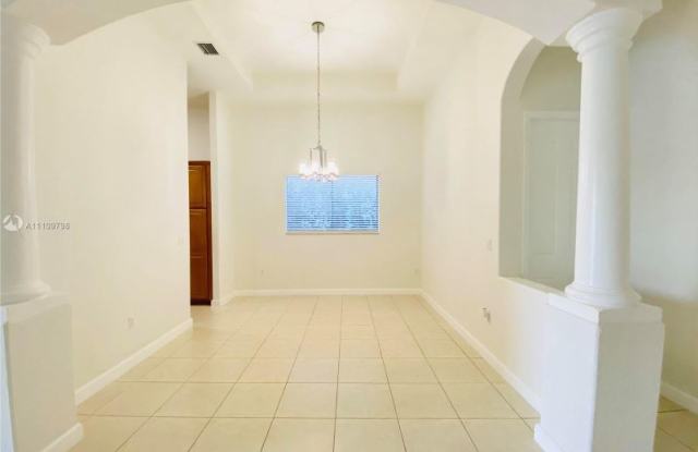 7738 SW 188th Ter #0, Miami FL Gallery 4