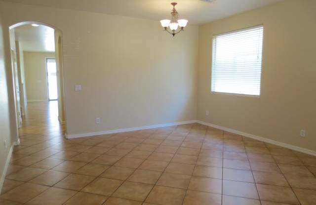 15288 W. Edgemont Ave. Gallery 3