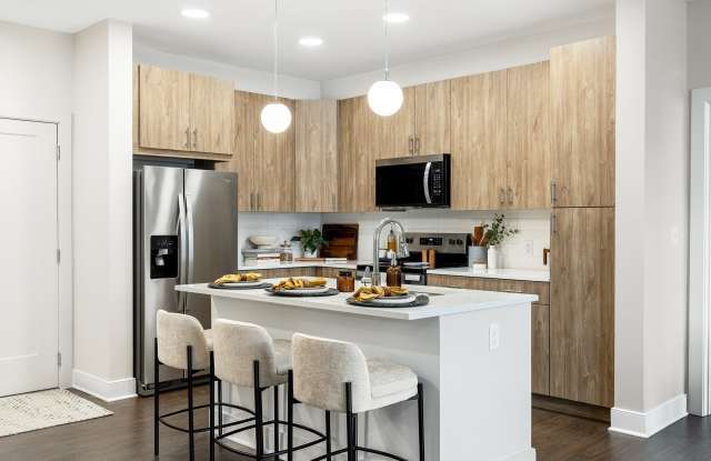 Ironwood at Waldorf Station photos photos