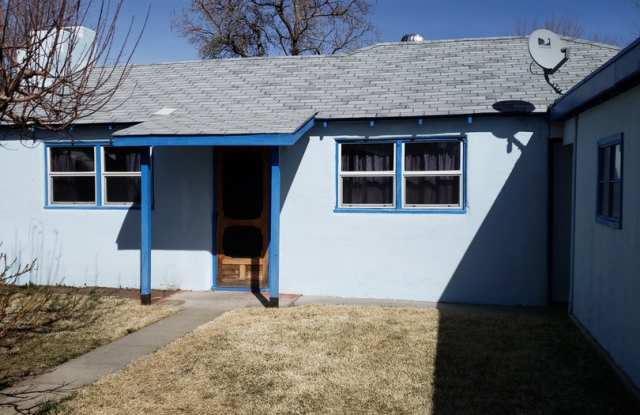 One bedroom house in downtown Bishop! photos photos