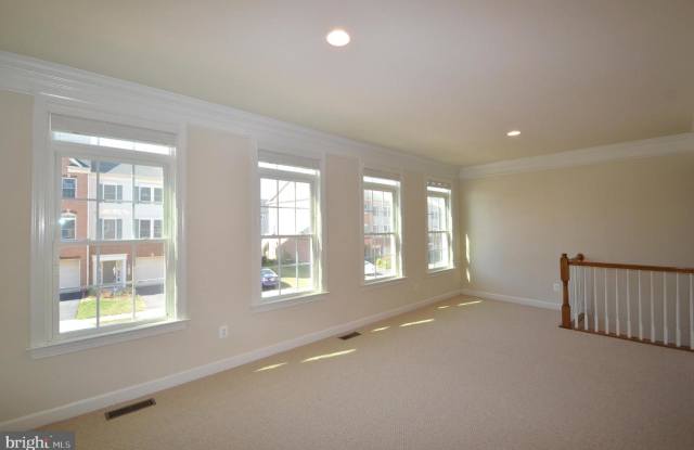 21264 PARK GROVE TER Gallery 4