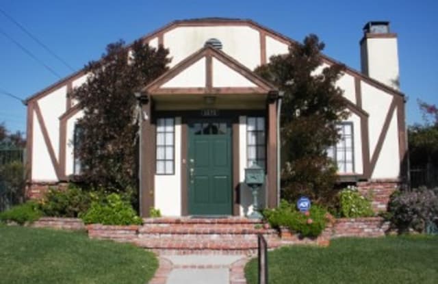 1272 W 15th St - 1272 West 15th Street, Los Angeles, CA 90731