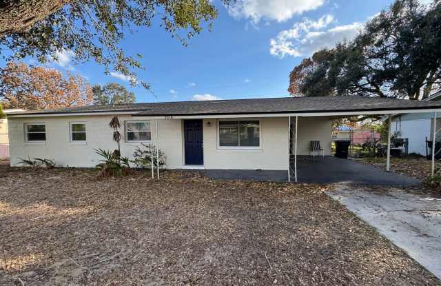 Charming Home with Fenced Back Yard photos photos