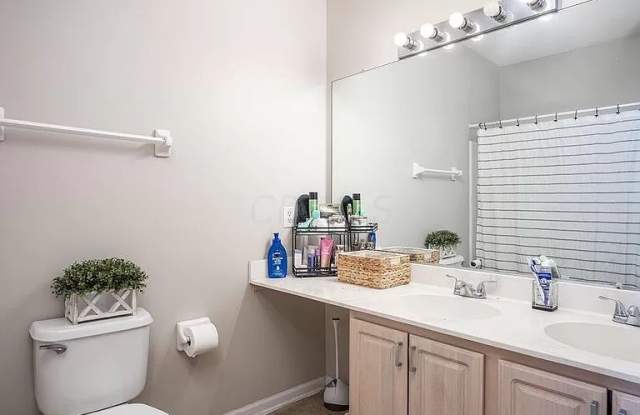 6039 Craughwell Lane - 6039 Craughwell Lane, Dublin, OH 43017