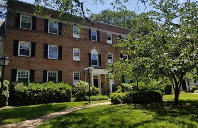 1317 S WALTER REED DRIVE - 1317 South Walter Reed Drive, Arlington, VA 22204
