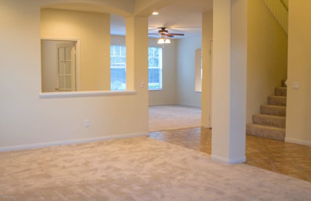 707 Eisenhower Way Gallery 4