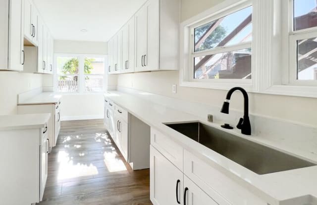 1329 West 22nd Street - 1329 West 22nd Street, Los Angeles, CA 90007