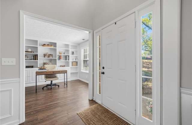 1810 Westwind Drive Gallery 4