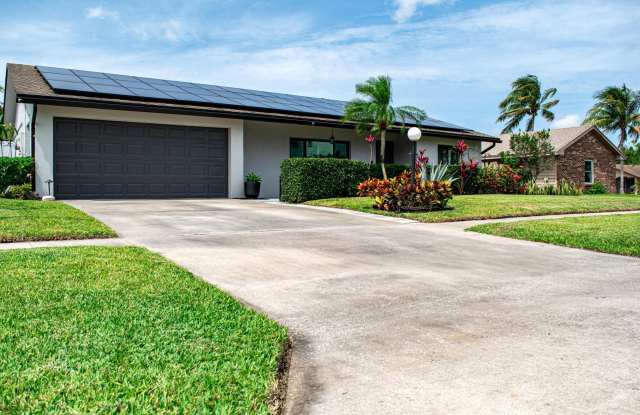 5432 Sandhurst Circle S Gallery 3