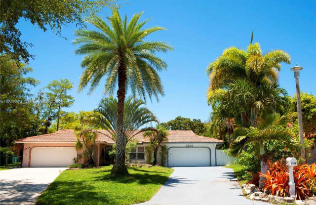1328 NW 93rd Ter photos photos