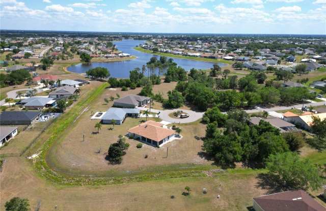 1147 YACHTSMAN LANE photos photos