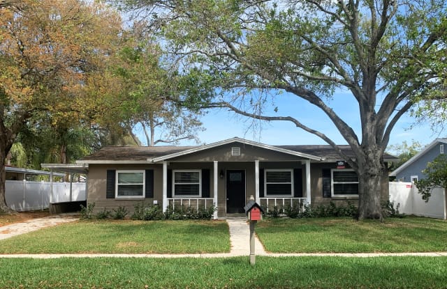 2909 W Winthrop Rd - 2909 Winthrop Road, Tampa, FL 33611