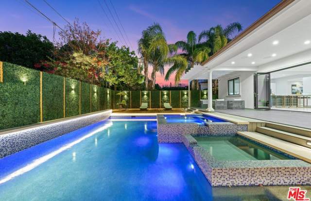 14817 Otsego St photos photos